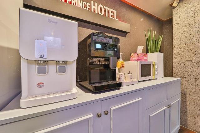 Daegu Daemyeong-Dong New Prince Hotel Exterior foto